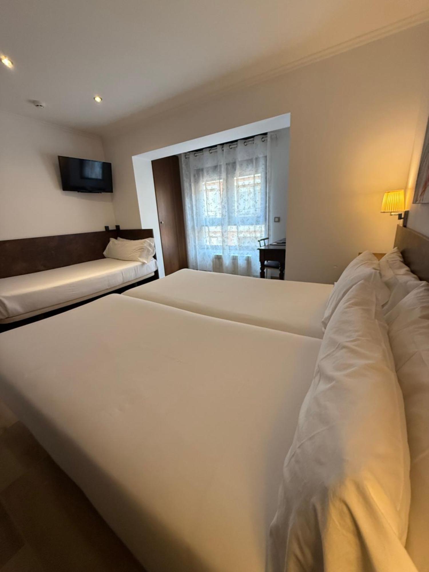 Aston Hotel อันดอร์รา ลา เวลลา ภายนอก รูปภาพ